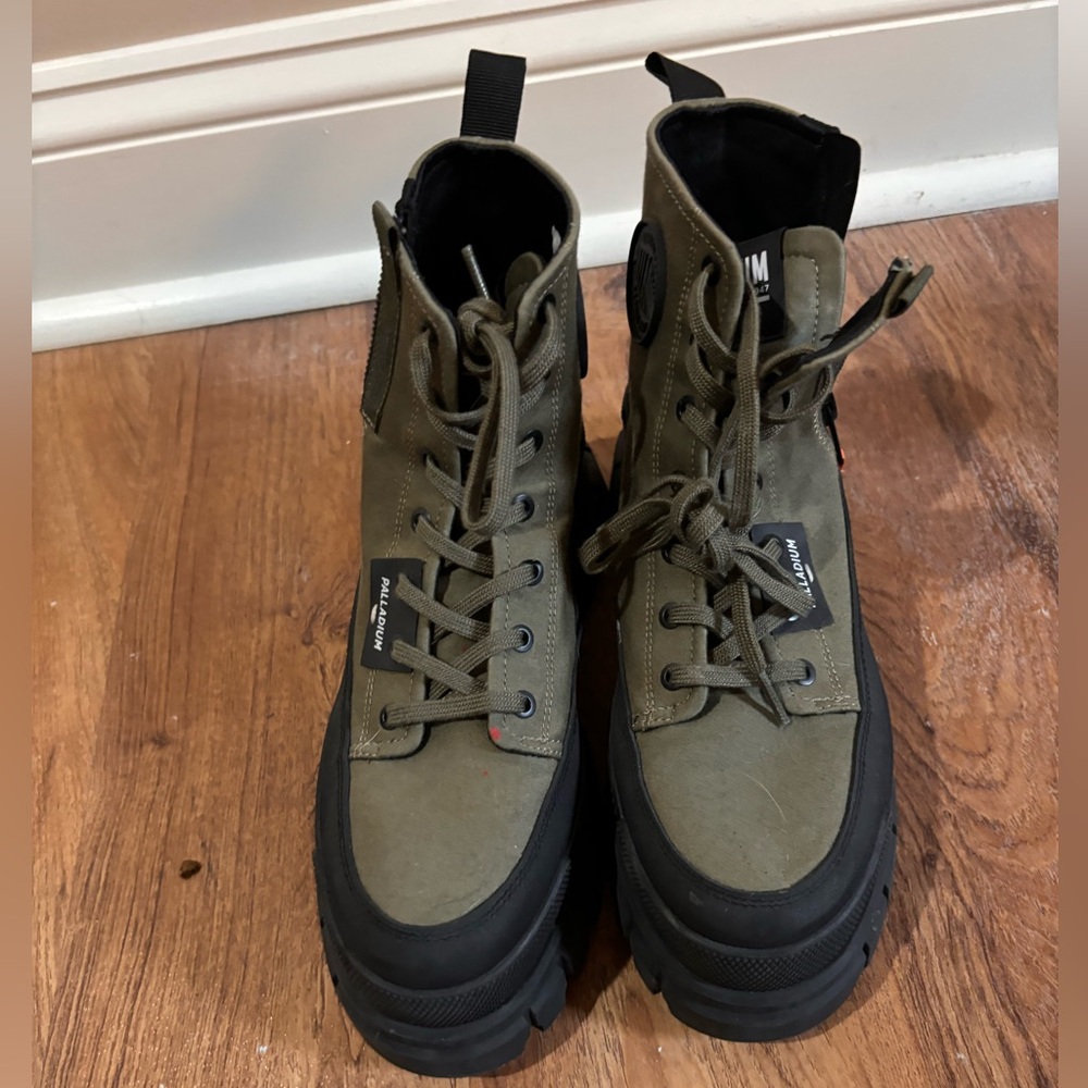 Palladium Revolt Zip up platforms